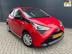Rood Gebruikt 2018 Toyota Aygo Hatchback | € 6.995 (Goede deal)