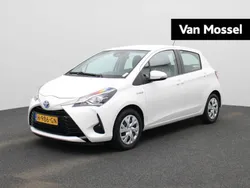 Wit Gebruikt 2020 Toyota Yaris Active Hatchback | € 16.900 (Eerlijke prijs)