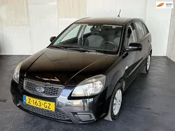 Zwart Gebruikt 2010 Kia Rio Sport Hatchback | € 2.499 (Goede deal)