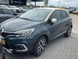 Twotone bleu marine / ivoire Gebruikt 2019 Renault Captur Intens SUV | € 12.900 (Eerlijke prijs)