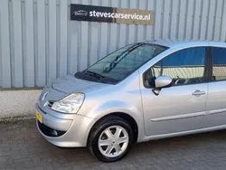 Grijs Gebruikt 2008 Renault Modus Dynamique MPV | € 2.450 (Eerlijke prijs)