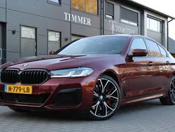 Rood, metallic lak Gebruikt 2021 BMW 540 M Sport Sedan | € 48.650