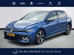 Blauw, metallic lak Gebruikt 2025 VW Golf VIII GTE Hatchback | € 49.950