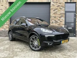 Zwart Gebruikt 2015 Porsche Cayenne SUV | € 32.995 (Eerlijke prijs)