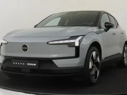 Grijs, metallic lak Gebruikt 2024 Volvo EX30 Plus SUV | € 36.890 (Eerlijke prijs)