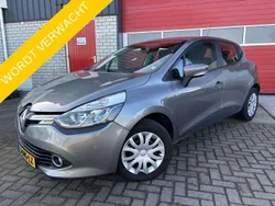Grijs, metallic lak Gebruikt 2015 Renault Clio IV Expression Hatchback | € 6.222 (Eerlijke prijs)