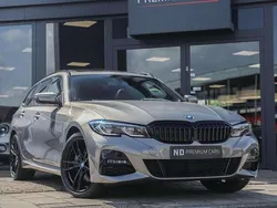 Grijs Gebruikt 2022 BMW 320e Executive Stationwagen | € 38.990 (Eerlijke prijs)