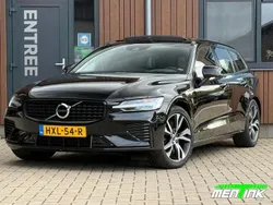 Zwart Gebruikt 2021 Volvo V60 R-Design Stationwagen | € 29.950 (Eerlijke prijs)