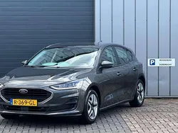 Grijs Gebruikt 2022 Ford Focus Hatchback | € 15.740 (Goede deal)
