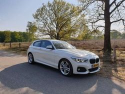 Wit Gebruikt 2016 BMW 125 Executive Hatchback | € 19.900