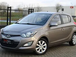 Grijs Gebruikt 2013 Hyundai i20 Hatchback | € 6.999 (Eerlijke prijs)
