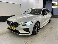 Grijs Gebruikt 2020 Volvo V60 R-Design Stationwagen | € 25.950 (Duur)