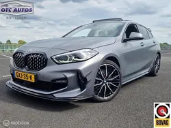 Grijs Gebruikt 2023 BMW 120 M Sport Hatchback | € 34.995 (Eerlijke prijs)