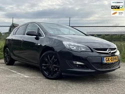Zwart Gebruikt 2015 Opel Astra Hatchback | € 5.950 (Goede deal)
