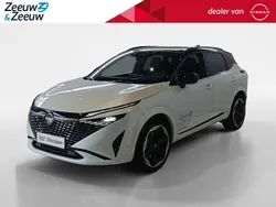 Twotone(white/black) Gebruikt 2025 Nissan Qashqai Pack SUV | € 41.295 (Goede deal)