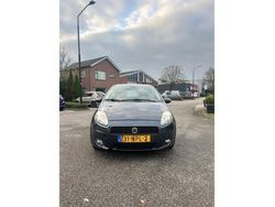 Grijs Gebruikt 2010 Fiat Grande Punto Hatchback | € 1.000 (Goede deal)