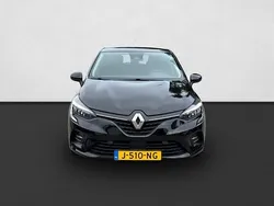 Zwart metallic Gebruikt 2020 Renault Clio V Zen Hatchback | € 11.650 (Iets duurder)