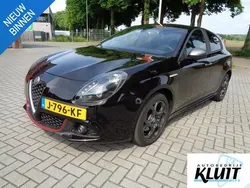 Zwart Gebruikt 2017 Alfa Romeo Giulietta Super Hatchback | € 16.450 (Eerlijke prijs)