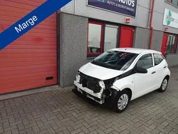 Wit Gebruikt 2017 Toyota Aygo Hatchback | € 5.400 (Super prijs)