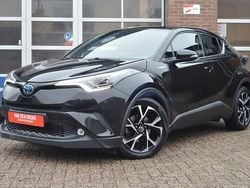 Zwart (metallic) Gebruikt 2019 Toyota C-HR SUV | € 18.950 (Eerlijke prijs)