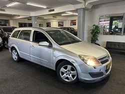 Grijs Gebruikt 2005 Opel Astra Edition Stationwagen | € 695 (Goede deal)
