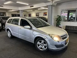 Grijs Gebruikt 2005 Opel Astra Edition Stationwagen | € 895 (Eerlijke prijs)