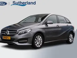 Grijs Gebruikt 2018 Mercedes B180 Ambition MPV | € 17.900 (Eerlijke prijs)
