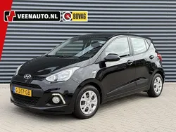 Zwart Gebruikt 2015 Hyundai i10 Comfort Hatchback | € 6.945 (Eerlijke prijs)