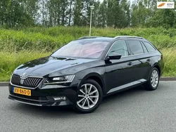 Zwart Gebruikt 2018 Skoda Superb Ambition Stationwagen | € 15.250 (Eerlijke prijs)