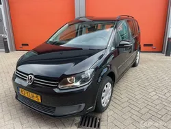 Zwart, metallic lak Gebruikt 2012 VW Touran Trendline MPV | € 5.950 (Goede deal)