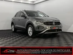 Grijs, metallic lak Gebruikt 2025 VW T-Roc Edition SUV | € 29.950 (Eerlijke prijs)