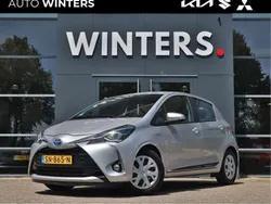 Grijs Gebruikt 2017 Toyota Yaris Hybrid Design Hatchback | € 14.845 (Eerlijke prijs)