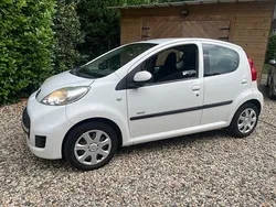 Wit Gebruikt 2011 Peugeot 107 Hatchback | € 3.490 (Eerlijke prijs)
