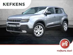 Grijs, metallic lak Nieuw 2024 Jeep Avenger Altitude SUV | € 29.880 (Goede deal)