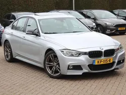Grijs Gebruikt 2016 BMW 330 M Sport Sedan | € 18.999 (Goede deal)