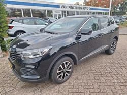 Zwart Gebruikt 2022 Renault Kadjar Equilibre SUV | € 20.845 (Super prijs)