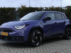 Paars Gebruikt 2025 Abarth 600e Scorpionissima SUV | € 40.895