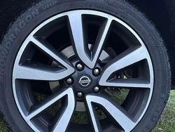 Zwart Gebruikt 2014 Nissan Qashqai Tekna SUV | € 11.500 (Eerlijke prijs)