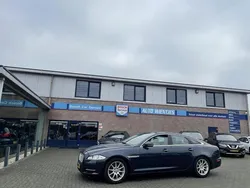 Blauw, metallic lak Gebruikt 2011 Jaguar XJ Premium Luxury Sedan | € 14.950 (Goede deal)