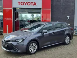 Grijs Gebruikt 2023 Toyota Corolla Hybrid Stationwagen | € 26.400