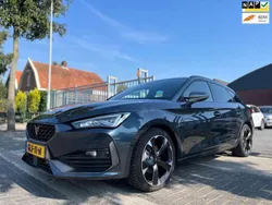 Grijs, metallic lak Gebruikt 2023 Cupra Leon Stationwagen | € 30.950 (Eerlijke prijs)