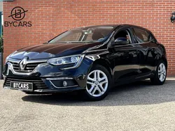 Zwart Gebruikt 2018 Renault Mégane IV Zen Hatchback | € 11.450