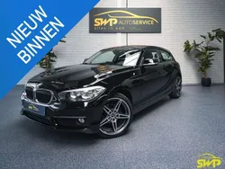 Zwart Gebruikt 2017 BMW 118 Comfort Edition Hatchback | € 13.950 (Super prijs)
