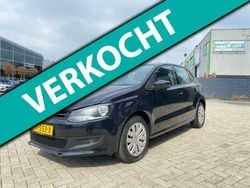 Zwart Gebruikt 2010 VW Polo Hatchback | € 5.499 (Eerlijke prijs)