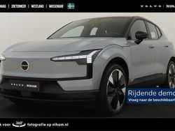 Grijs Gebruikt 2025 Volvo EX30 Single Motor Extended Range SUV | € 35.290 (Goede deal)
