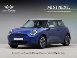Blauw, metallic lak Nieuw 2025 Mini Cooper Classic Hatchback | € 27.950 (Super prijs)
