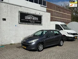 Grijs Gebruikt 2010 Peugeot 206+ Hatchback | € 1.995 (Eerlijke prijs)