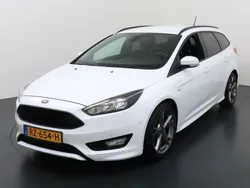 Wit Gebruikt 2018 Ford Focus ST-Line Stationwagen | € 12.995 (Eerlijke prijs)