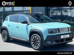 Twotone vert hautsdefrance / noir éto Gebruikt 2025 Renault R4 Iconic Hatchback | € 34.900