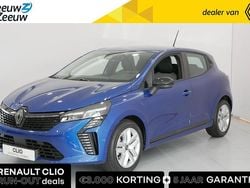 Bleu iron Gebruikt 2024 Renault Clio V Evolution Hatchback | € 26.154 (Duur)